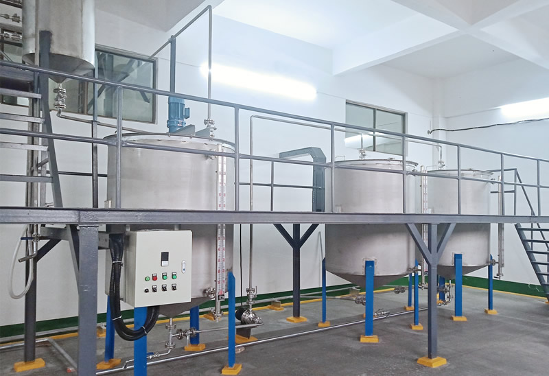 Oil Mixing Tank